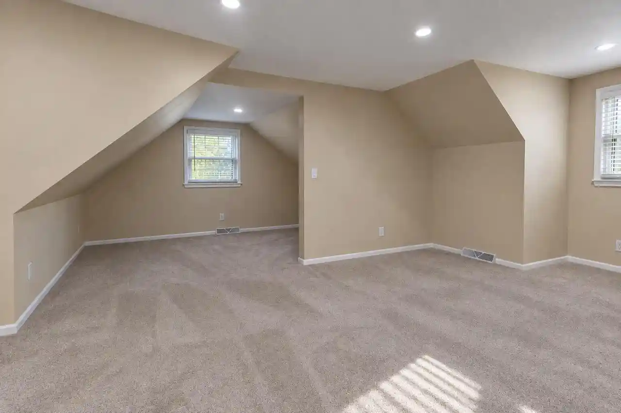 Photo 2 of Single family home for sale at 10166 S Nicholson Rd, Oak Creek, WI 53154 | MLS# 1982750 | Listing updated on 2026-10-07