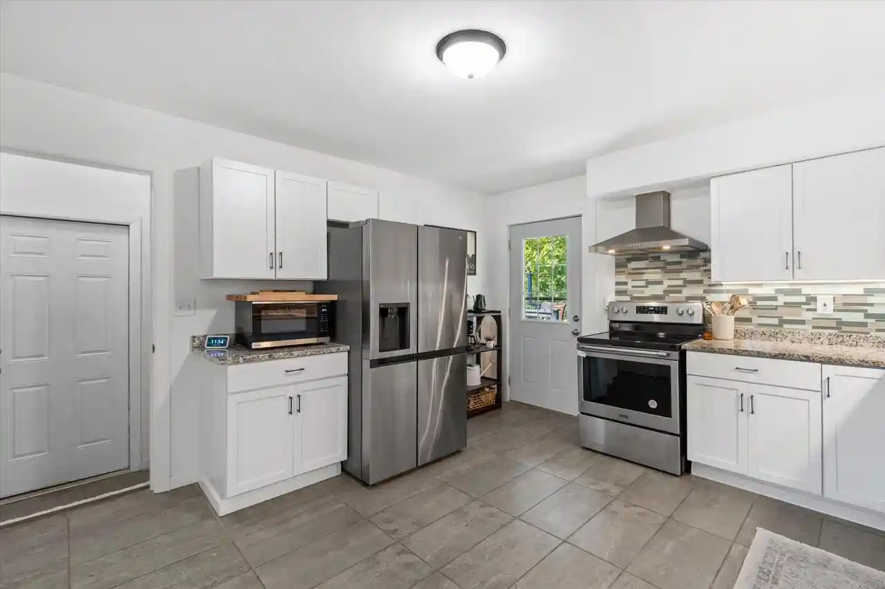 Photo 1 of Single family home for sale at 1515 S Sunny Slope Rd, New Berlin, WI 53151 | MLS# 1982752 | Listing updated on 2026-10-08