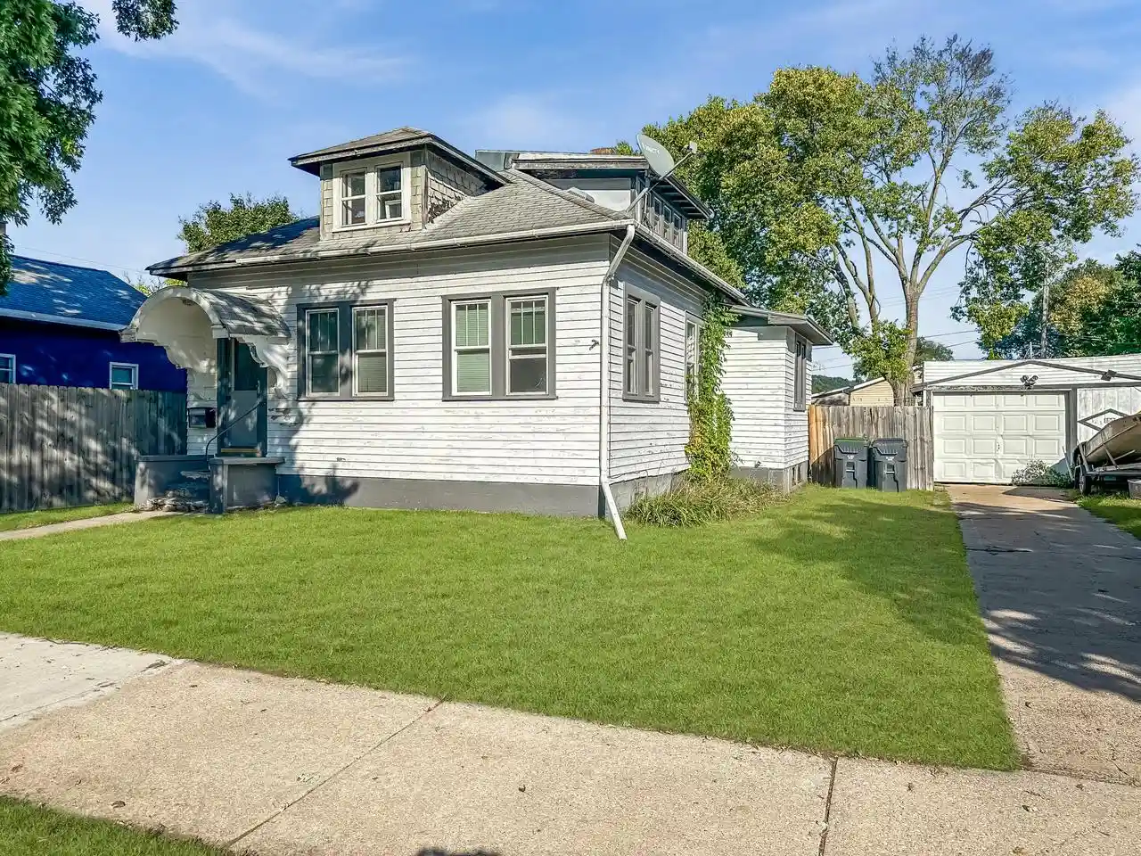 Photo 2 of Single family home for sale at 1907 14th Street S St, La Crosse, WI 54601 | MLS# 1982756 | Listing updated on 2026-10-01