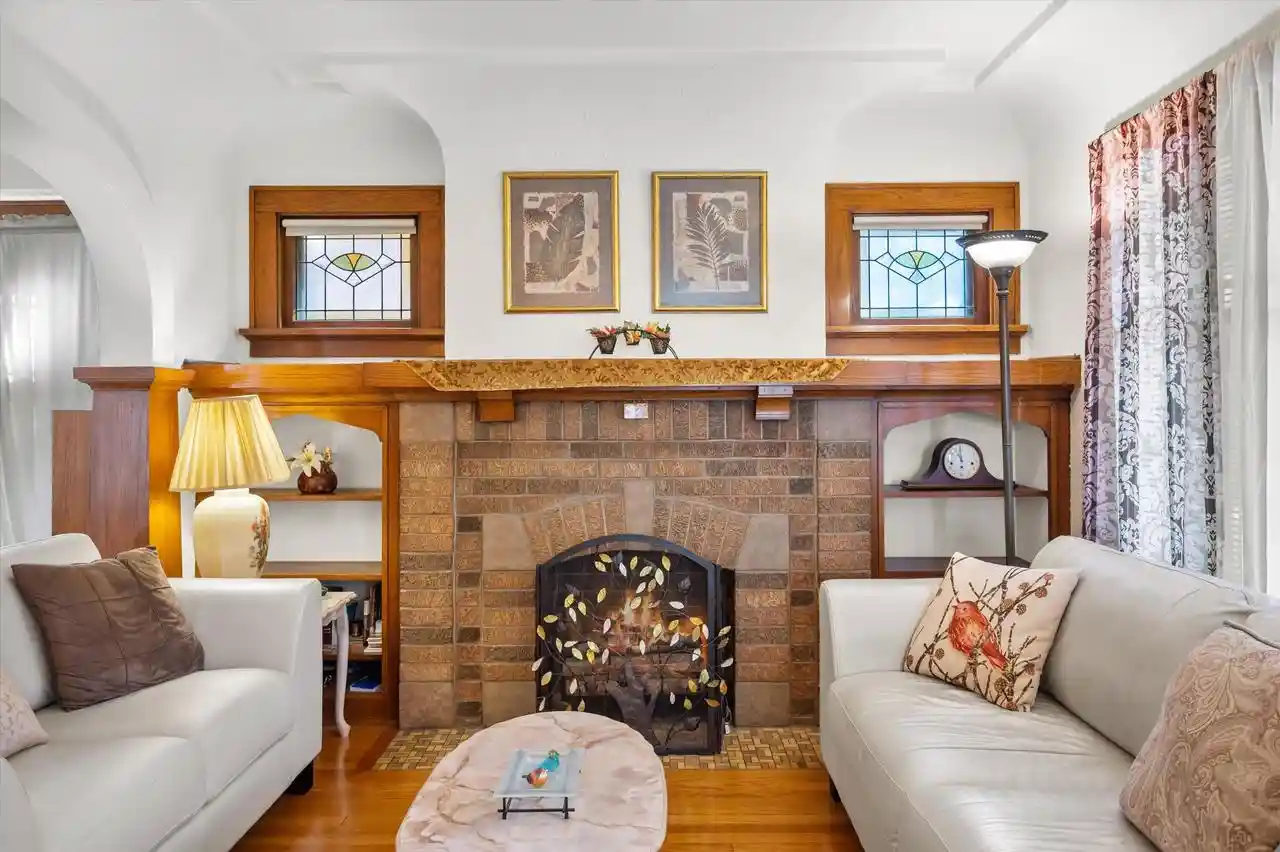 Photo 3 of Single family home for sale at 2546 S Howell Ave, Milwaukee, WI 53207 | MLS# 1982759 | Listing updated on 2026-10-05
