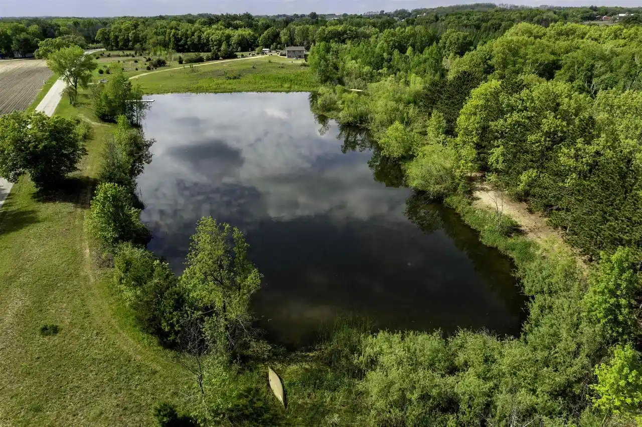 Photo 4 of Single family home for sale at 4520 N Wicks Landing Rd, Princeton, WI 54968 | MLS# 2033765 | Listing updated on 2026-09-30