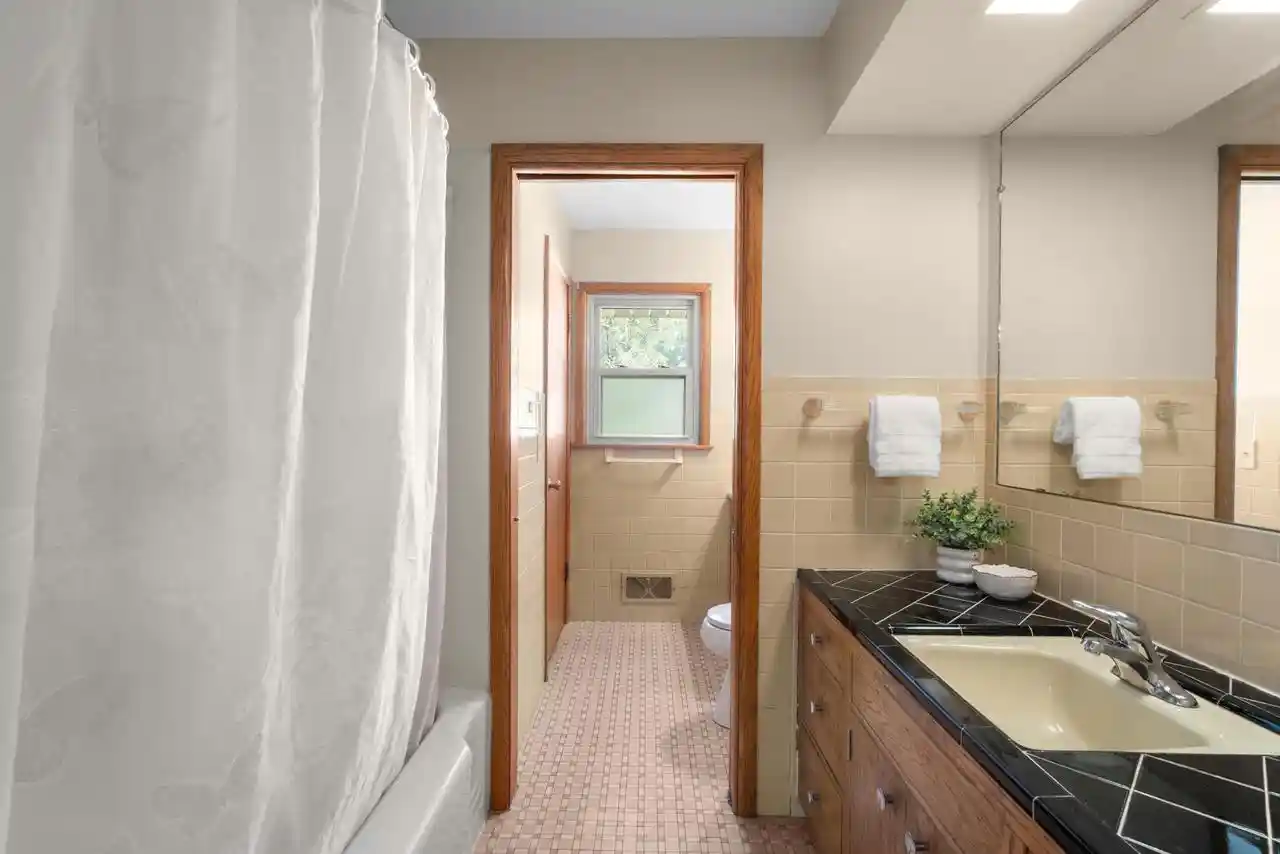 Photo 2 of Single family home for sale at 5444 N Dexter Ave, Glendale, WI 53209 | MLS# 1982766 | Listing updated on 2026-10-09