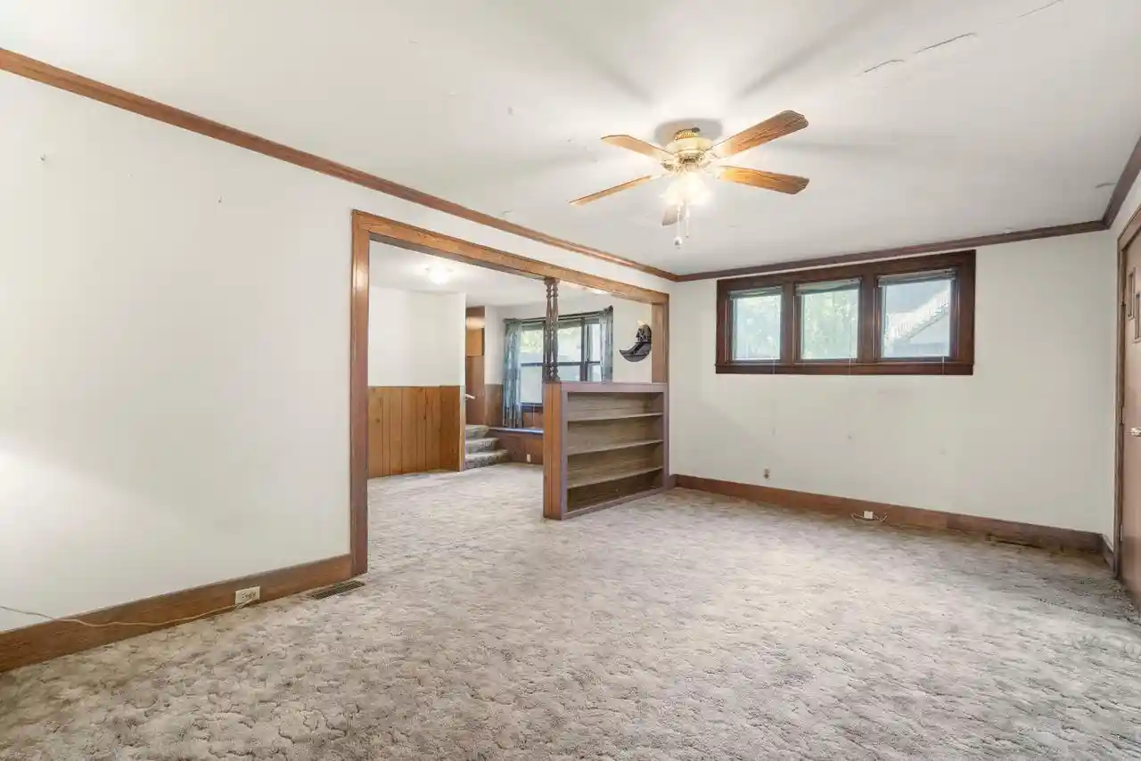 Photo 1 of Single family home for sale at 115 N West Ave, Waukesha, WI 53186 | MLS# 1982771 | Listing updated on 2026-10-05