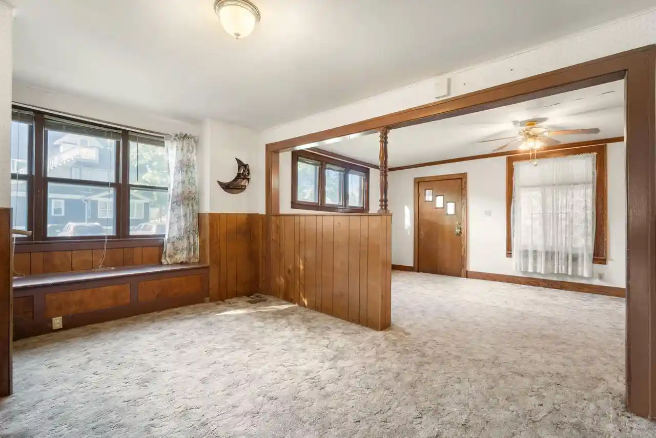 Photo 4 of Single family home for sale at 115 N West Ave, Waukesha, WI 53186 | MLS# 1982771 | Listing updated on 2026-10-05