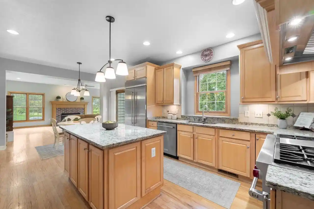 Photo 4 of Single family home for sale at 11235 N Westwood Cir, Mequon, WI 53097 | MLS# 1982772 | Listing updated on 2026-10-09