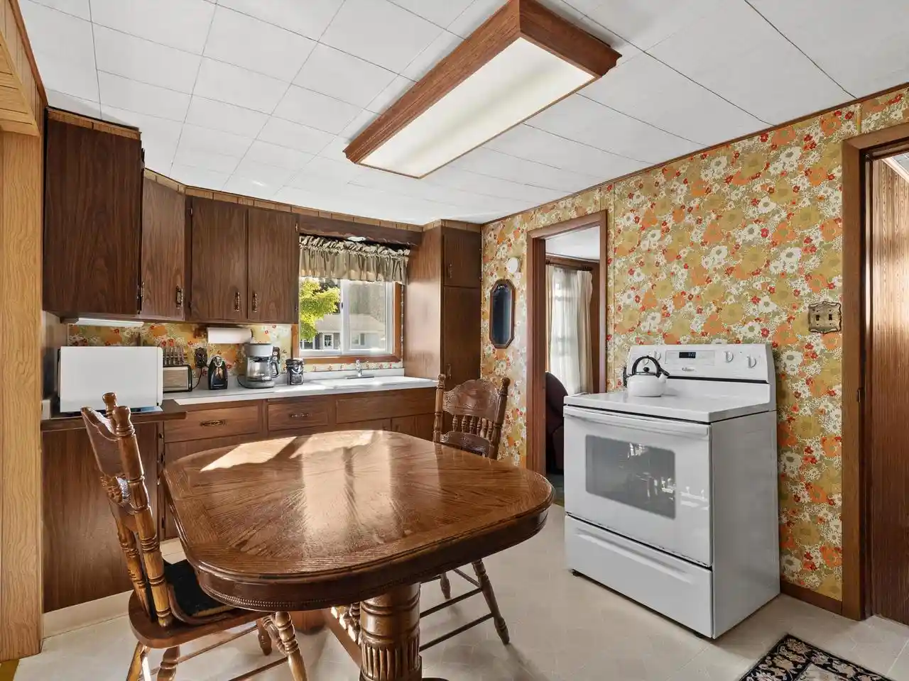 Photo 4 of Single family home for sale at 2618 Lincoln Ave, Two Rivers, WI 54241 | MLS# 1982774 | Listing updated on 2026-10-01