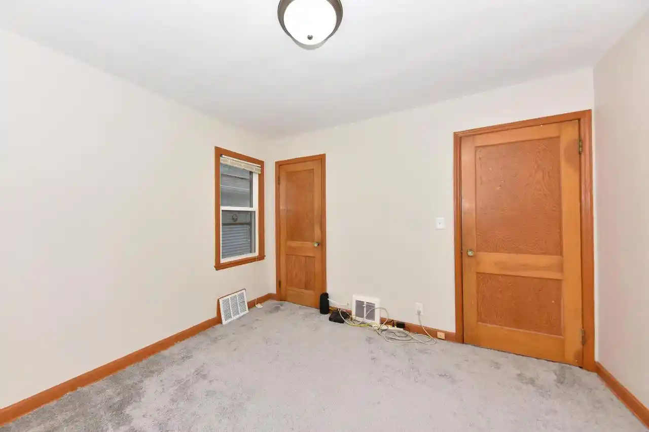 Photo 2 of Single family home for sale at 4622 N 19th Street, Milwaukee, WI 53209 | MLS# 1982786 | Listing updated on 2026-10-04