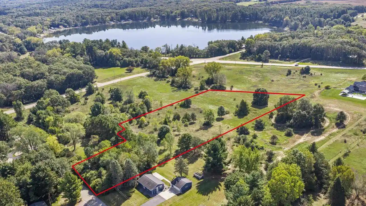 Land for sale at 3.66ac Fish Ln, Oxford, WI 53952 | MLS# 2033777