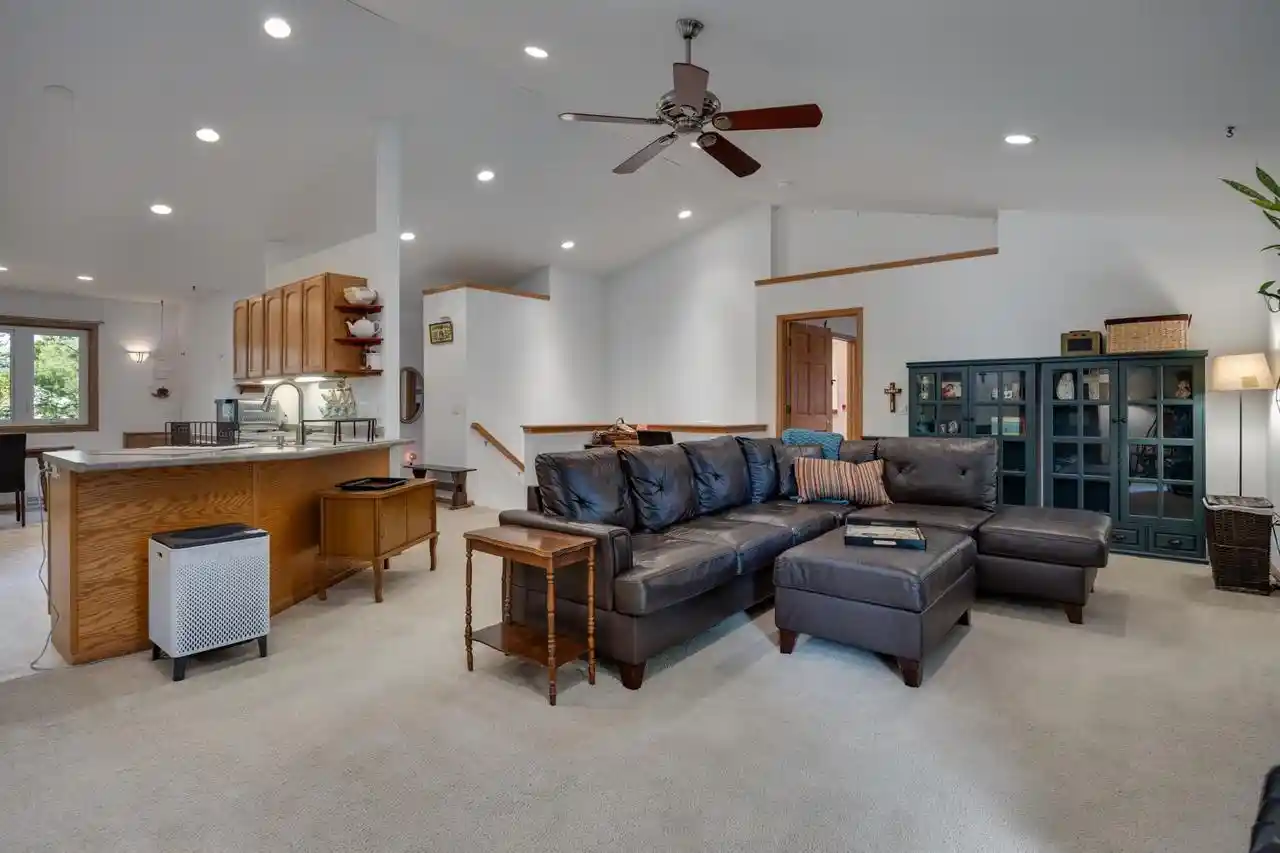 Photo 3 of Single family home for sale at 21 Garfield St, Edgerton, WI 53534 | MLS# 2033778 | Listing updated on 2026-10-06