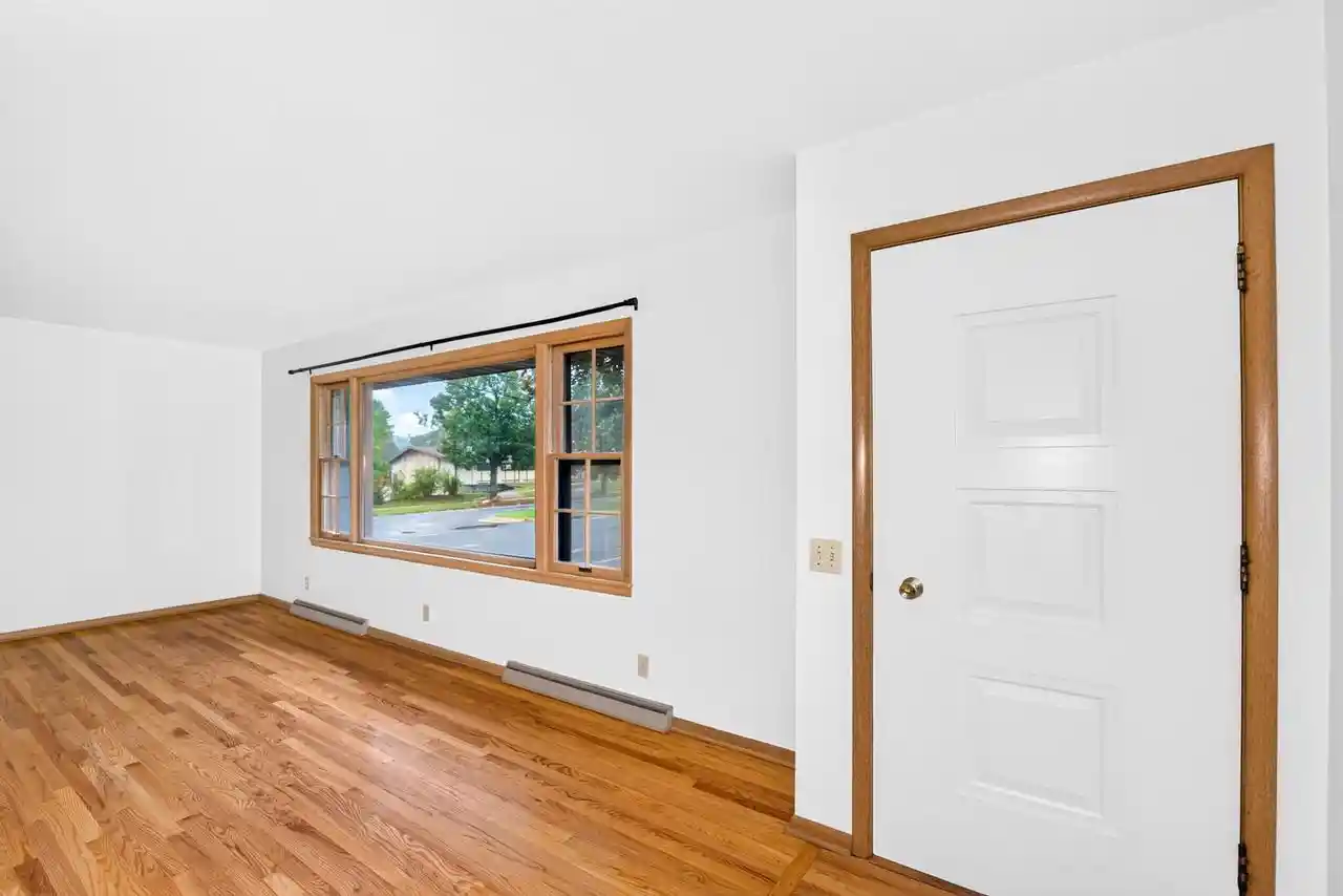 Photo 3 of Single family home for sale at 4402 Waite Ln, Madison, WI 53711 | MLS# 2033779 | Listing updated on 2026-10-08
