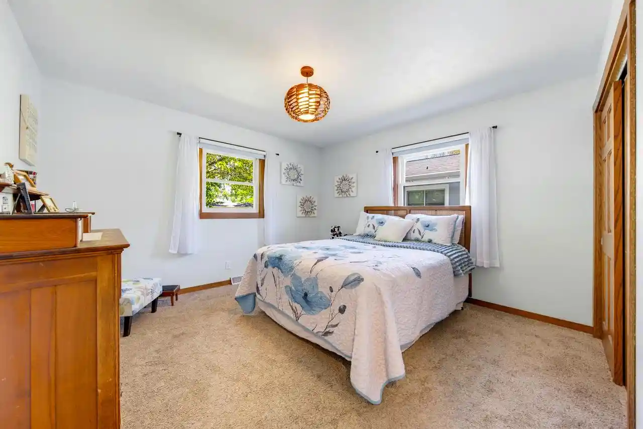 Photo 4 of Single family home for sale at 40 Wakawn Ave, Fond Du Lac, WI 54935 | MLS# 1982800 | Listing updated on 2026-10-06