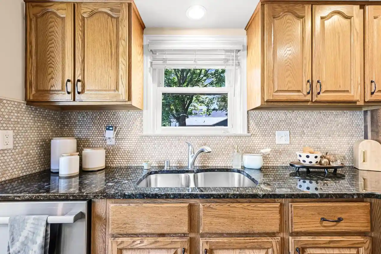 Photo 3 of Single family home for sale at 708 E Euclid Ave, Milwaukee, WI 53207 | MLS# 1982806 | Listing updated on 2026-10-10