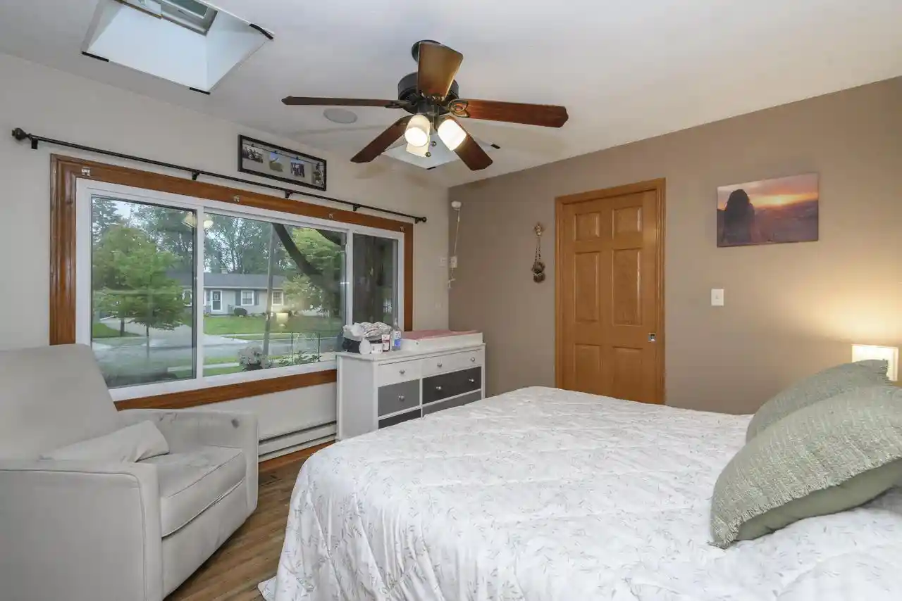 Photo 4 of Single family home for sale at 245 E Monroe St, Port Washington, WI 53074 | MLS# 1982803 | Listing updated on 2026-10-03