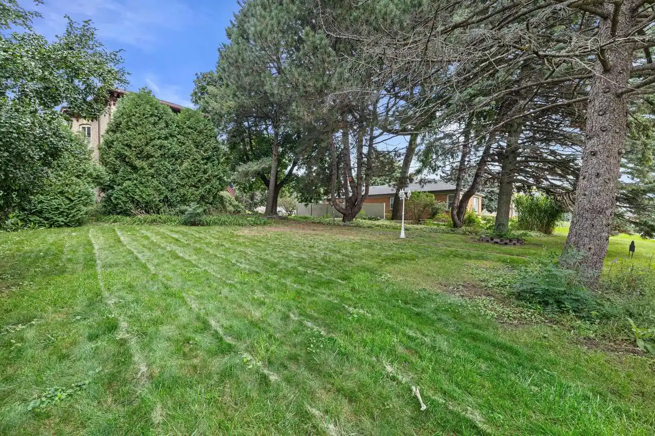 Photo 1 of Single family home for sale at 4310 Washington Ave, Racine, WI 53405 | MLS# 1982807 | Listing updated on 2026-10-09