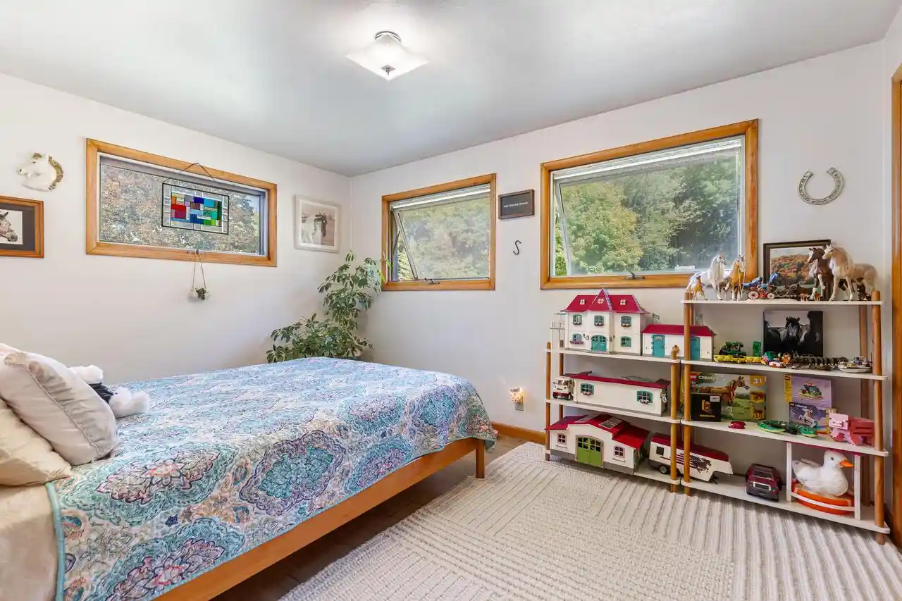 Photo 3 of Single family home for sale at 871 Valley View Dr, Richland Center, WI 53581 | MLS# 1982813 | Listing updated on 2026-10-01
