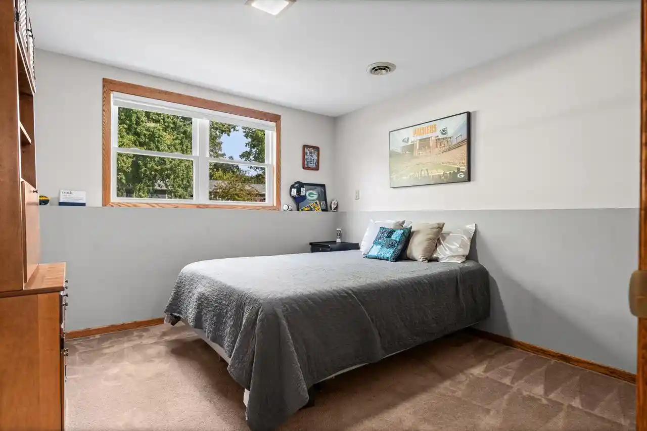 Photo 3 of Sale Pending at 510 Evergreen Dr, Holmen, WI 54636 | MLS# 1982814 | Listing updated on 2026-10-04