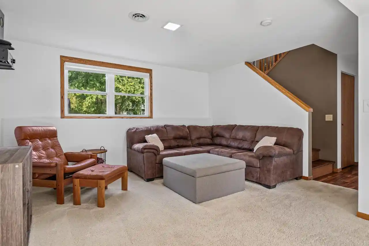 Photo 4 of Sale Pending at 510 Evergreen Dr, Holmen, WI 54636 | MLS# 1982814 | Listing updated on 2026-10-04