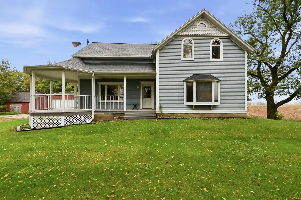 Photo 1 of Single family home for sale at 17407 Saxonburg Rd, Mishicot, WI 54228 | MLS# 1982817 | Listing updated on 2026-10-04