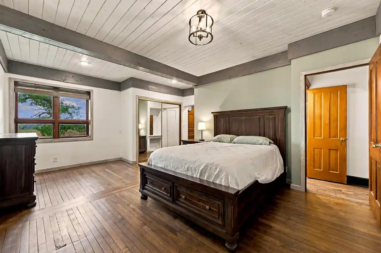 Photo 3 of Single family home for sale at 17407 Saxonburg Rd, Mishicot, WI 54228 | MLS# 1982817 | Listing updated on 2026-10-04