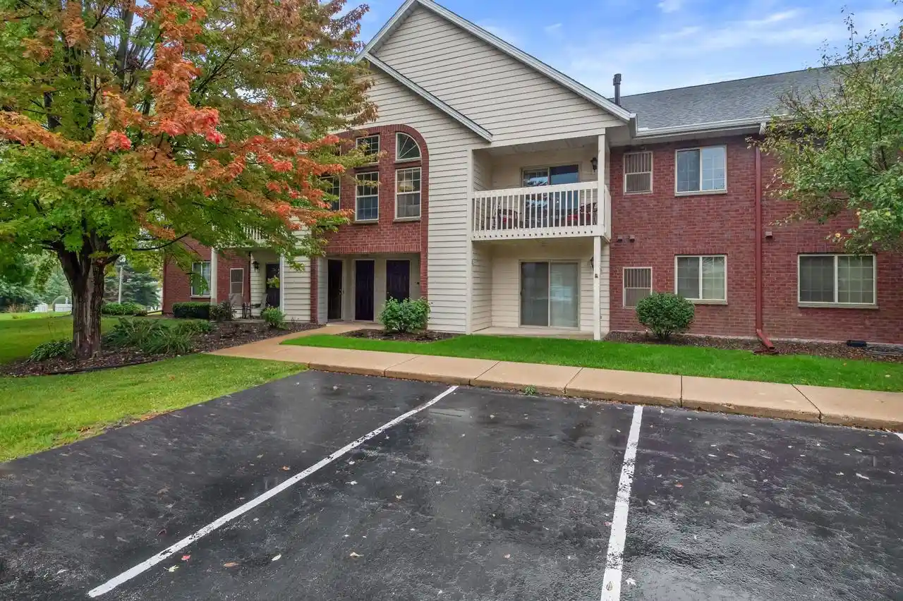 Photo 1 of Condo for sale at 1976 Parknoll Ln, Port Washington, WI 53074 | MLS# 1982820 | Listing updated on 2026-10-07