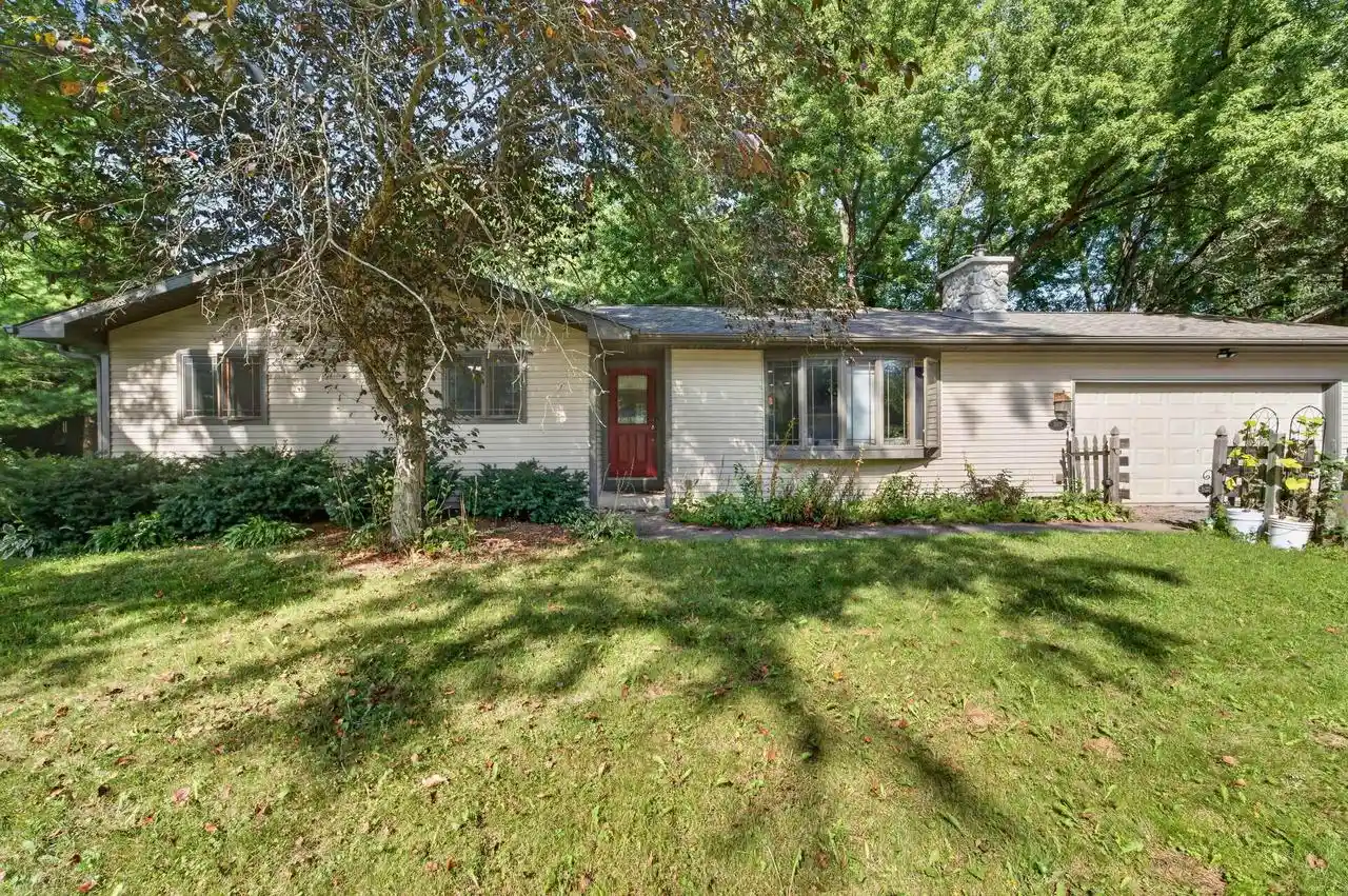 Photo 1 of Single family home for sale at 3015 Marvin Ct, Cross Plains, WI 53528 | MLS# 2033790 | Listing updated on 2026-10-01