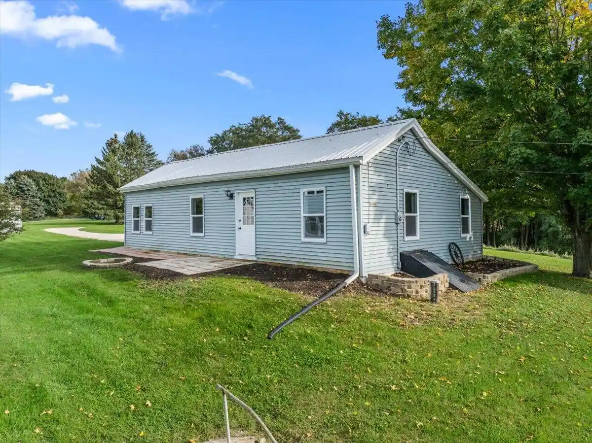 Photo 1 of Single family home for sale at N4044 County Rd P, Rubicon, WI 53078 | MLS# 1982828 | Listing updated on 2026-10-06