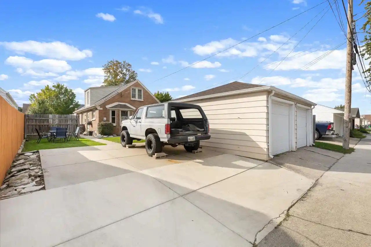 Photo 3 of Sale Pending at 1800 S 53rd Street, Milwaukee, WI 53214 | MLS# 1982822 | Listing updated on 2026-10-04