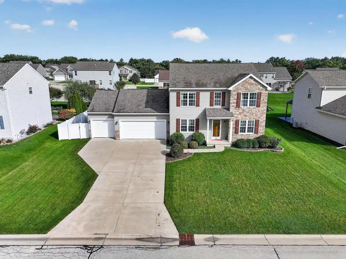 Photo 1 of Single family home for sale at 6524 Biscayne Ave, Racine, WI 53406 | MLS# 1982842 | Listing updated on 2026-10-06