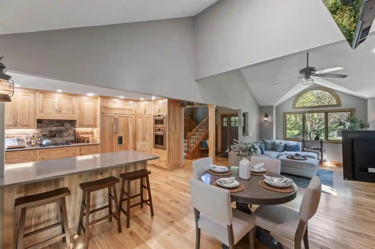 Photo 4 of Single family home for sale at 570 Connor Ct, Lake Mills, WI 53551 | MLS# 2033794 | Listing updated on 2026-10-01