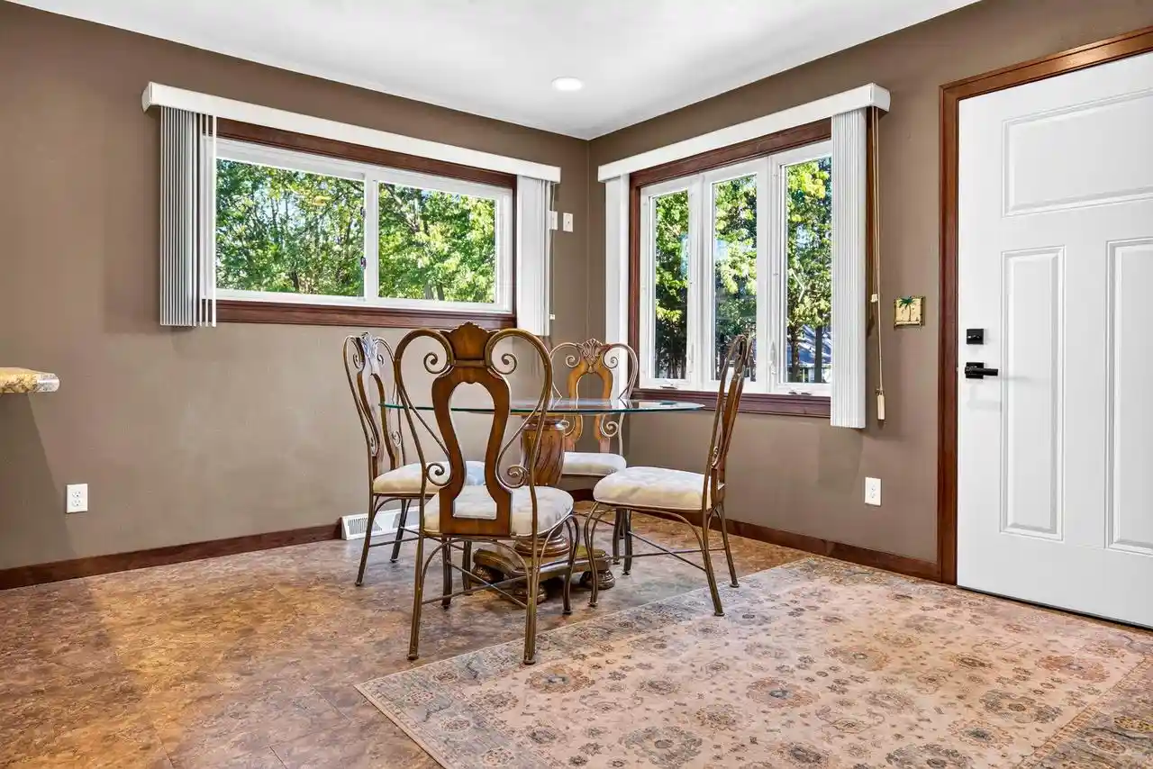 Photo 2 of Single family home for sale at 113 E Cameron St, New London, WI 54961 | MLS# 50333584 | Listing updated on 2026-10-04