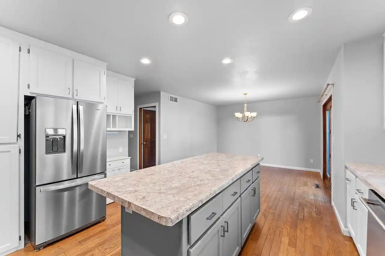 Photo 3 of Single family home for sale at 1610 King Of Arms Dr, Green Bay, WI 54313 | MLS# 50333577 | Listing updated on 2026-10-08