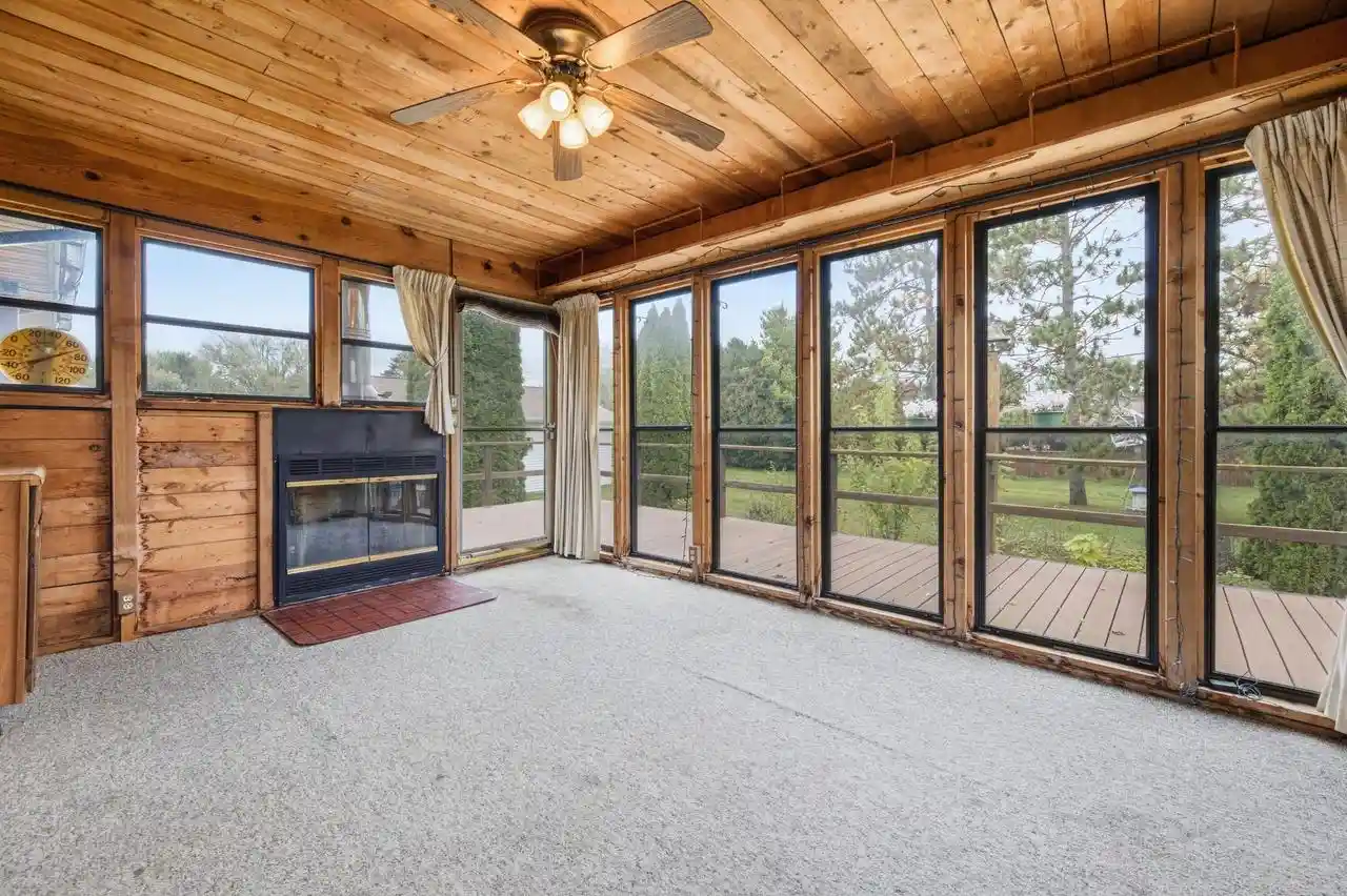 Photo 2 of Sale Pending at 520 E Hamlin St, West Salem, WI 54669 | MLS# 1982867 | Listing updated on 2026-10-06