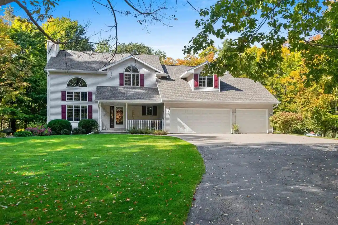 Single family home for sale at 5145 Hemlock Ln, Oconto Falls, WI 54154 | MLS# 50333575
