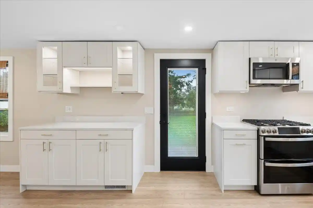 Photo 3 of Single family home for sale at 1016 Logan St, Lake Geneva, WI 53147 | MLS# 1982870 | Listing updated on 2026-10-01