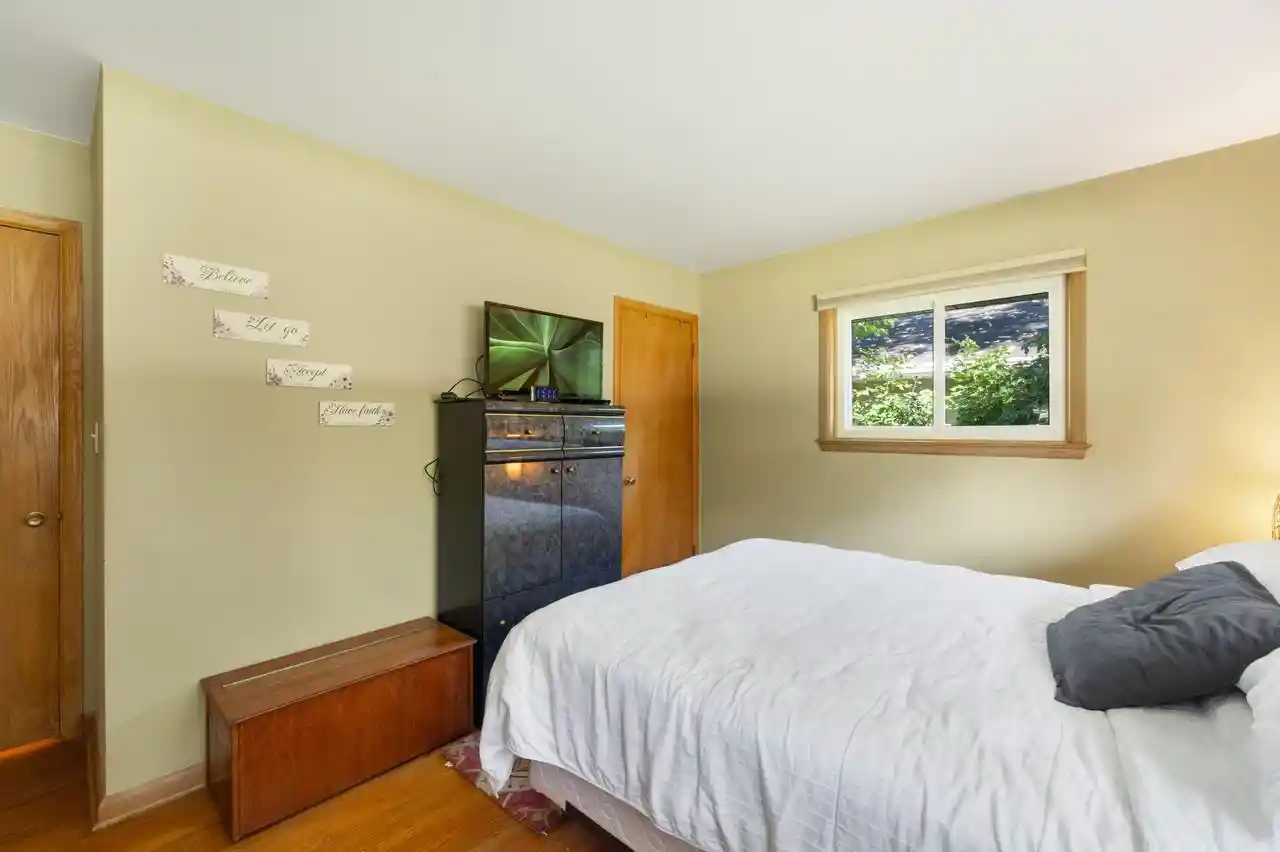 Photo 2 of Single family home for sale at 5937 N Sidney Pl, Glendale, WI 53209 | MLS# 1982874 | Listing updated on 2026-10-01