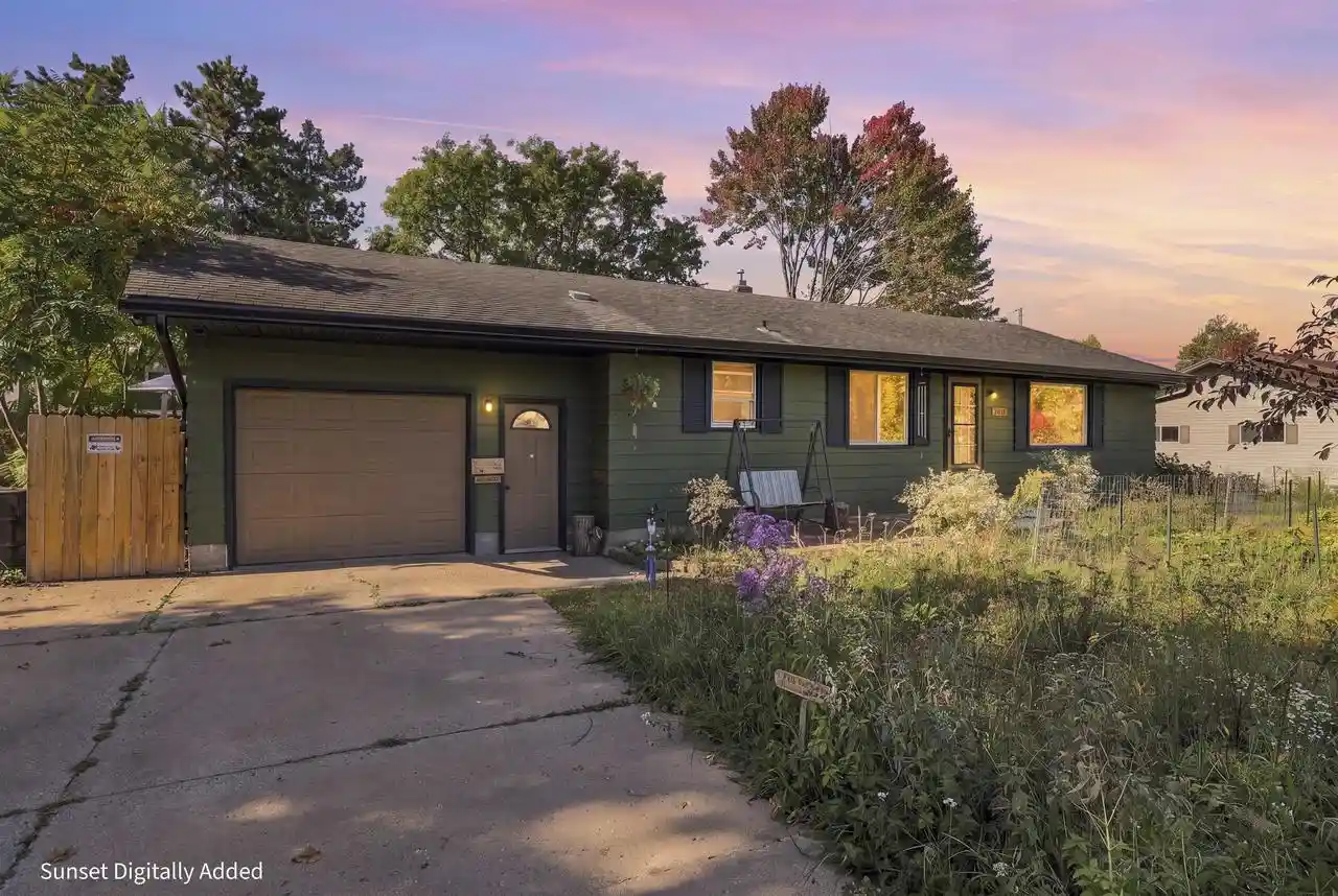 Photo 1 of Single family home for sale at 3617 Robert St, Stevens Point, WI 54481 | MLS# 22604869 | Listing updated on 2026-10-05