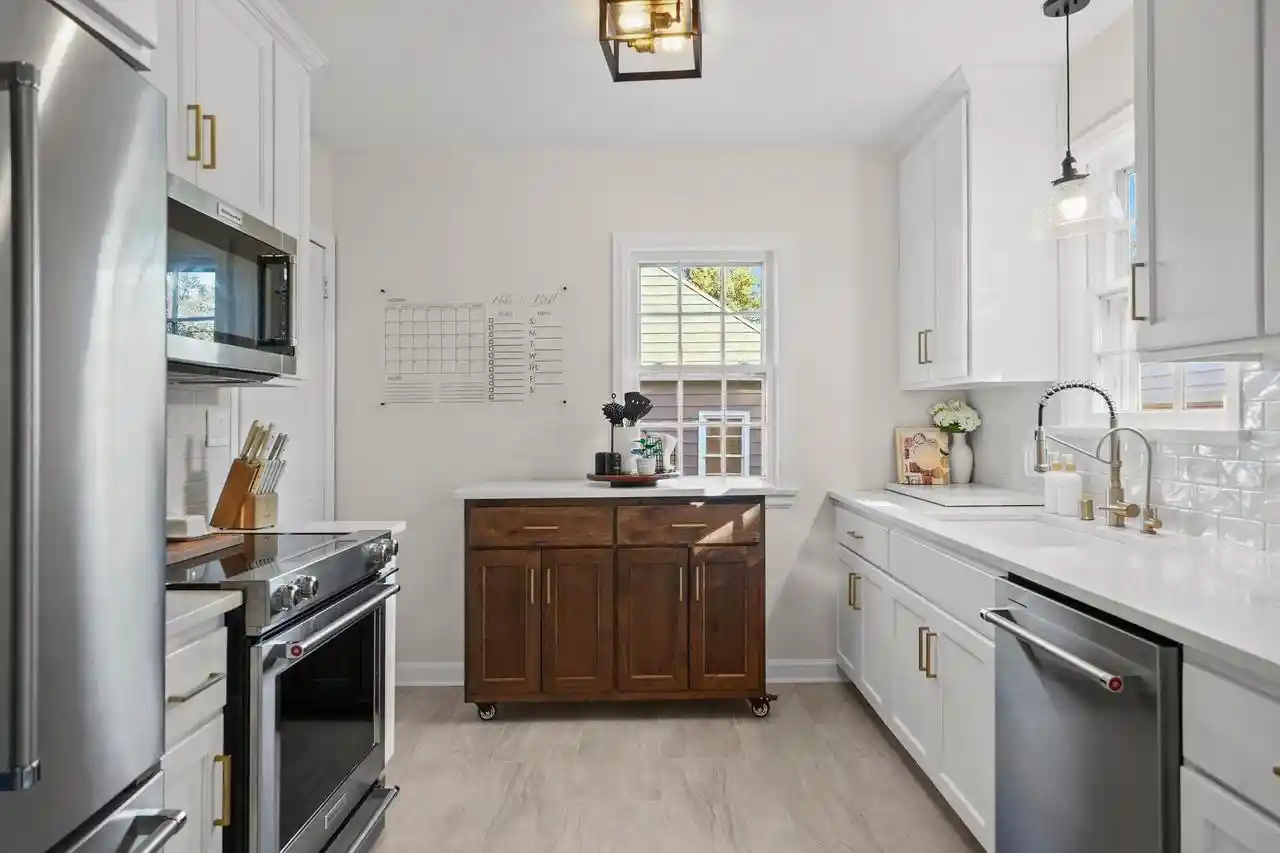 Photo 4 of Single family home for sale at 821 N Fair Oaks Ave, Madison, WI 53714 | MLS# 2033816 | Listing updated on 2026-10-06