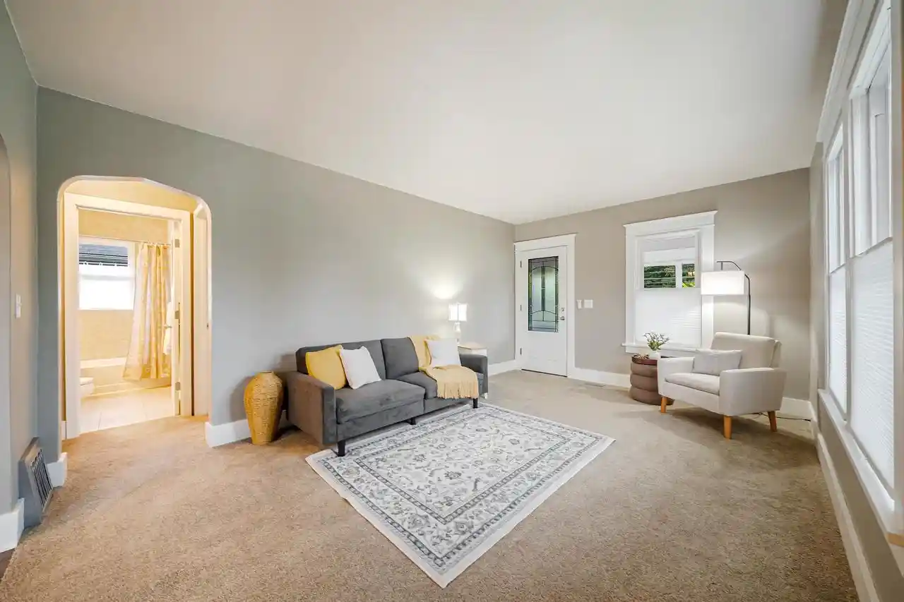 Photo 3 of Single family home for sale at 703 N Sawyer St, Oshkosh, WI 54902 | MLS# 50333609 | Listing updated on 2026-10-05