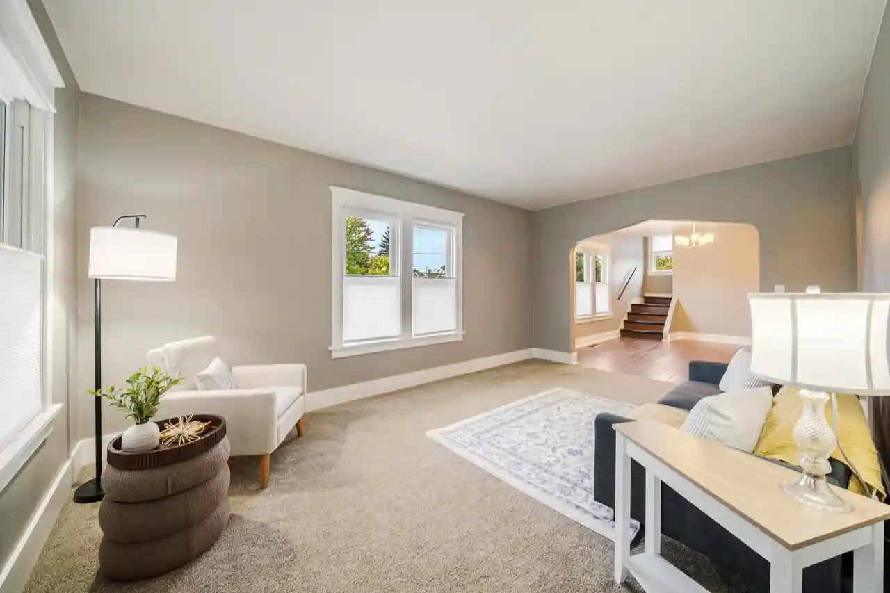 Photo 3 of Single family home for sale at 703 N Sawyer St, Oshkosh, WI 54902 | MLS# 50333609 | Listing updated on 2026-10-05