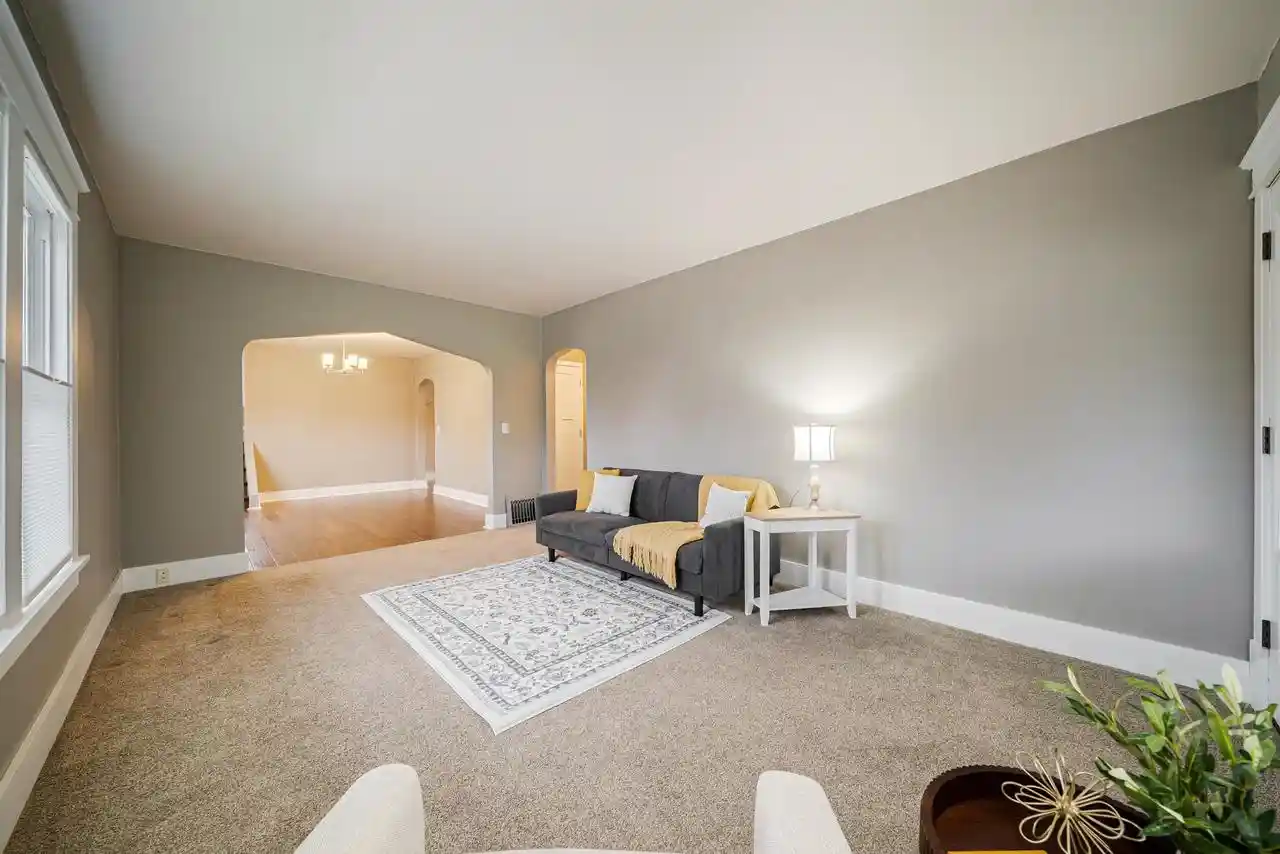 Photo 4 of Single family home for sale at 703 N Sawyer St, Oshkosh, WI 54902 | MLS# 50333609 | Listing updated on 2026-10-05