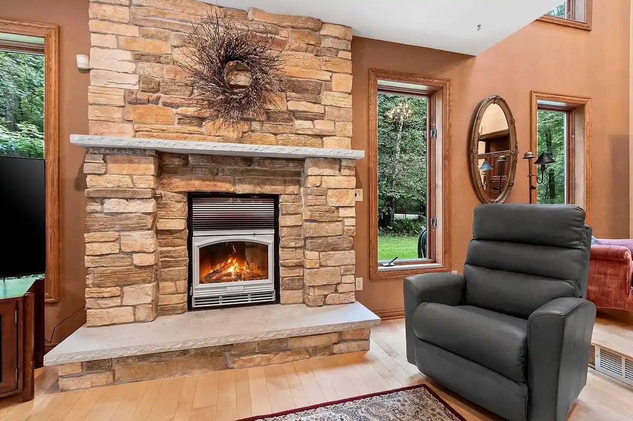 Photo 4 of Single family home for sale at 2250 Cathedral Forest Dr, Suamico, WI 54313 | MLS# 50333615 | Listing updated on 2026-10-06