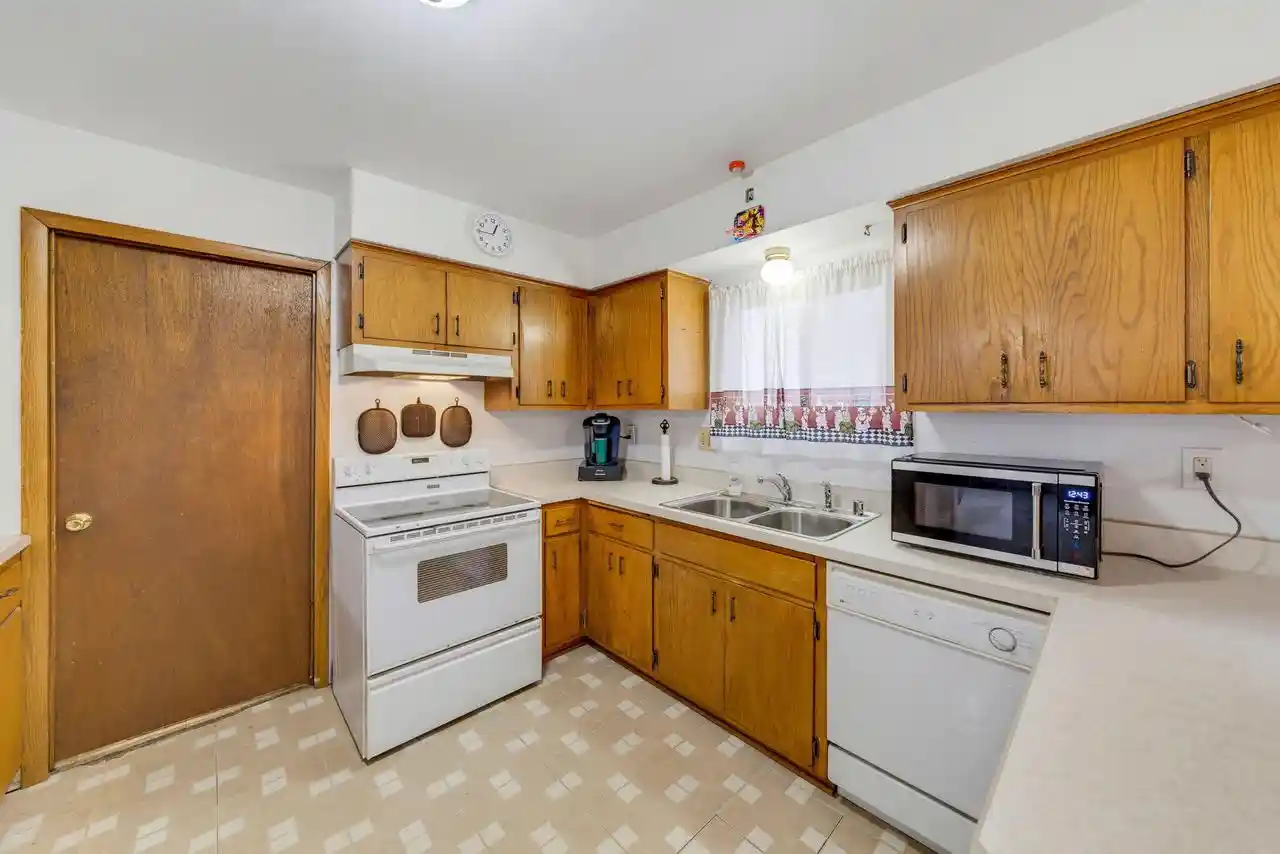 Photo 4 of Single family home for sale at 1739 S 75th Street, Milwaukee, WI 53214 | MLS# 1982903 | Listing updated on 2026-10-02