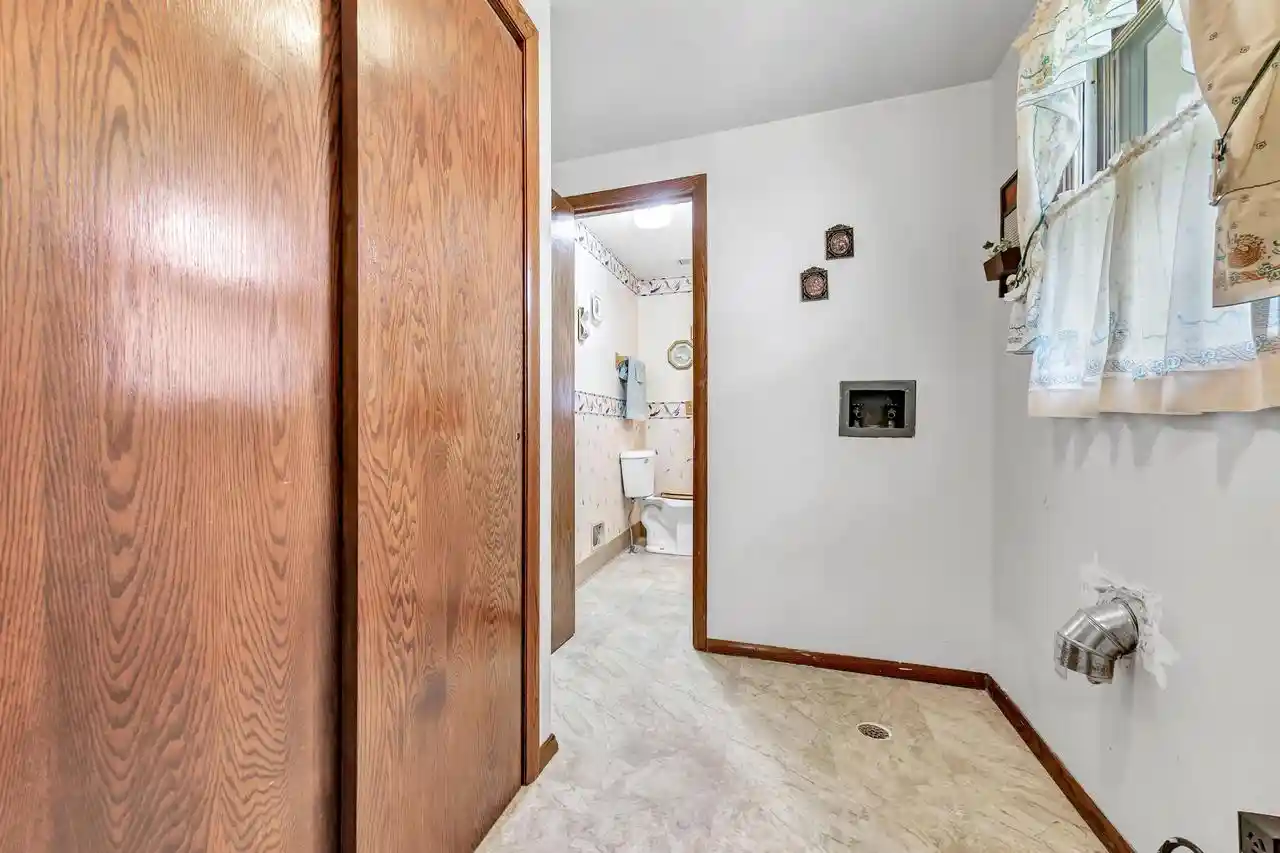 Photo 2 of Single family home for sale at 1804 Keehan Ln, Green Bay, WI 54311 | MLS# 50333616 | Listing updated on 2026-10-06