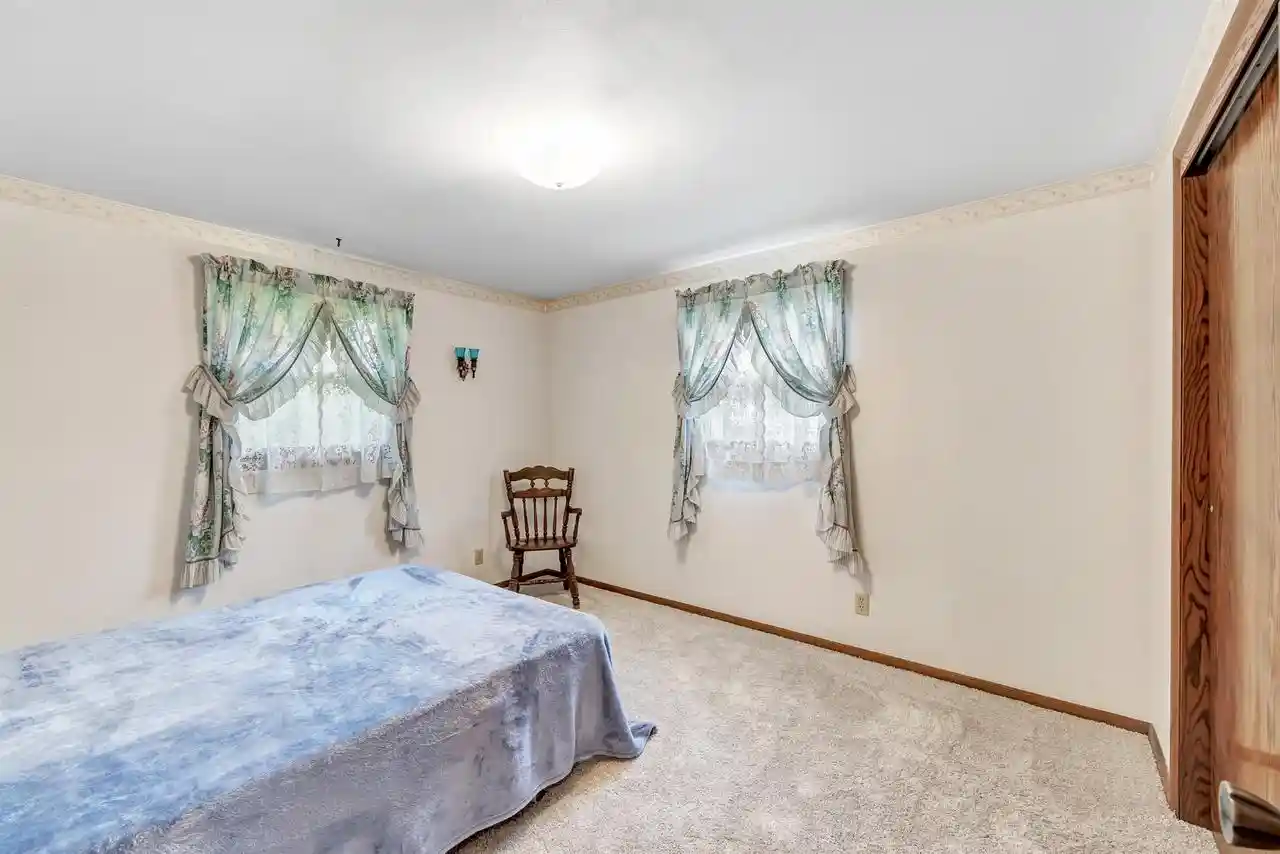Photo 4 of Single family home for sale at 1804 Keehan Ln, Green Bay, WI 54311 | MLS# 50333616 | Listing updated on 2026-10-06