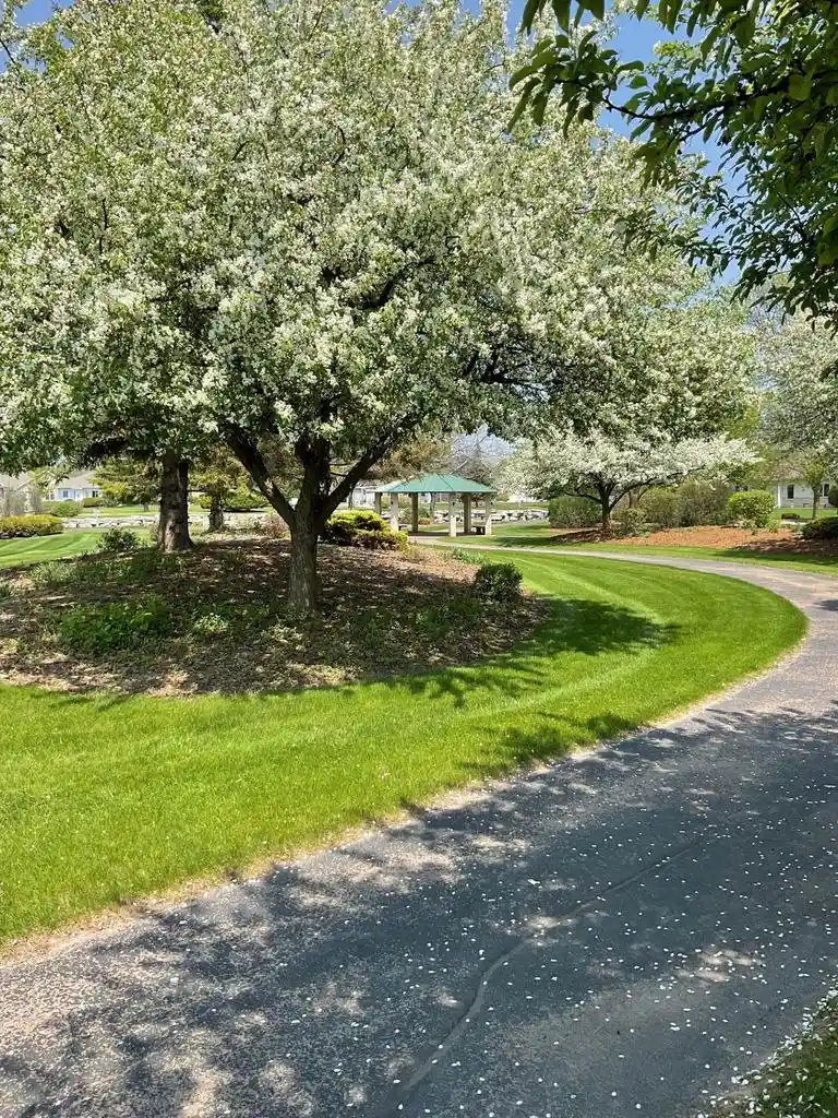 Photo 4 of Single family home for sale at 904 Whisper Fls Ct, Menasha, WI 54952 | MLS# 50333617 | Listing updated on 2026-10-22