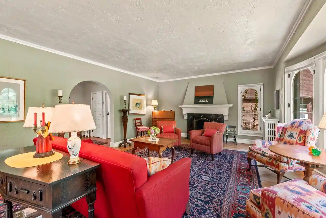 Photo 2 of Condo for sale at 2841 N Lake Dr #2, Milwaukee, WI 53211 | MLS# 1982905 | Listing updated on 2026-10-05
