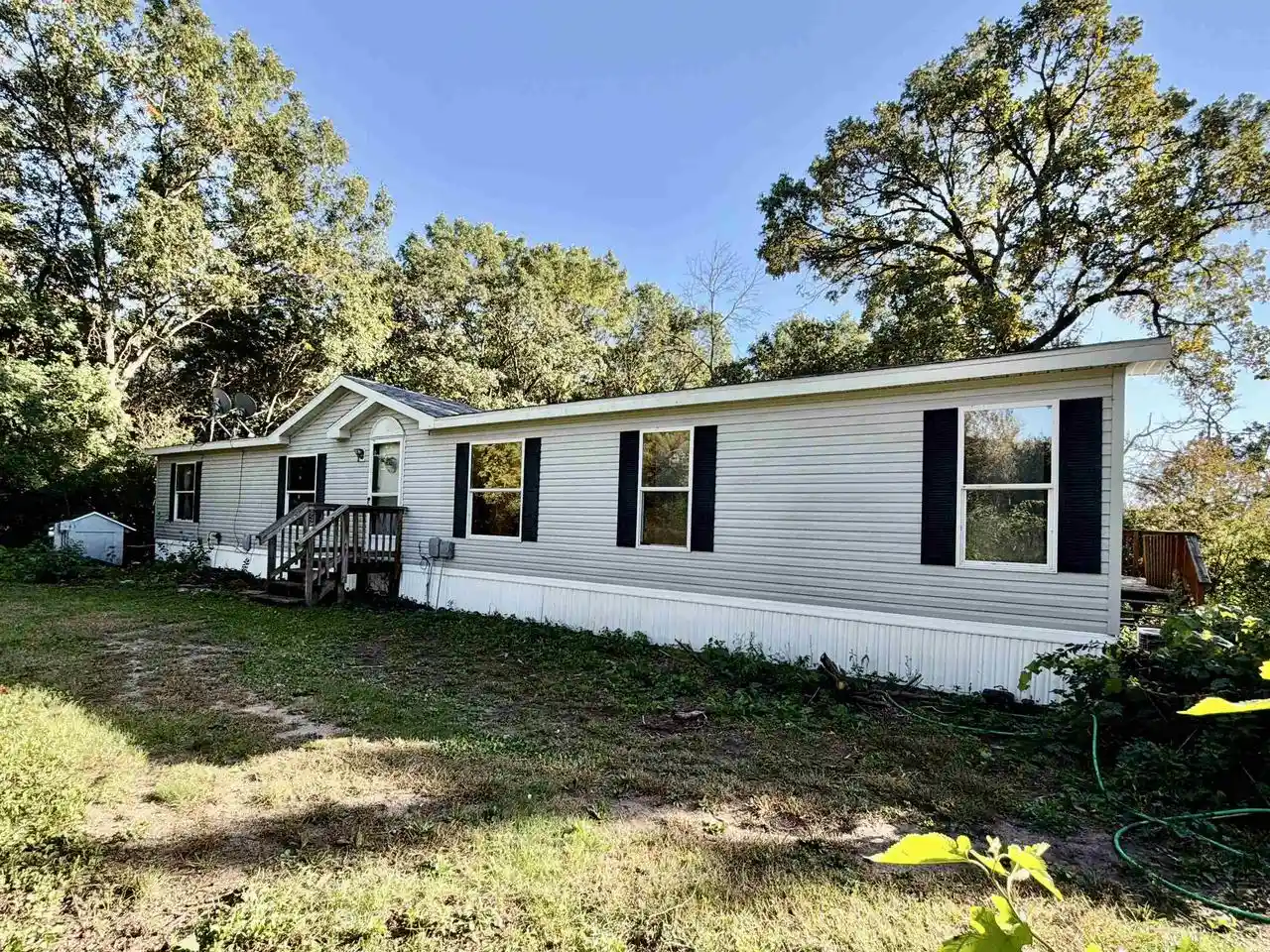 Photo 1 of Single family home for sale at E1657 Pine Ln, Waupaca, WI 54981 | MLS# 50333620 | Listing updated on 2026-10-01