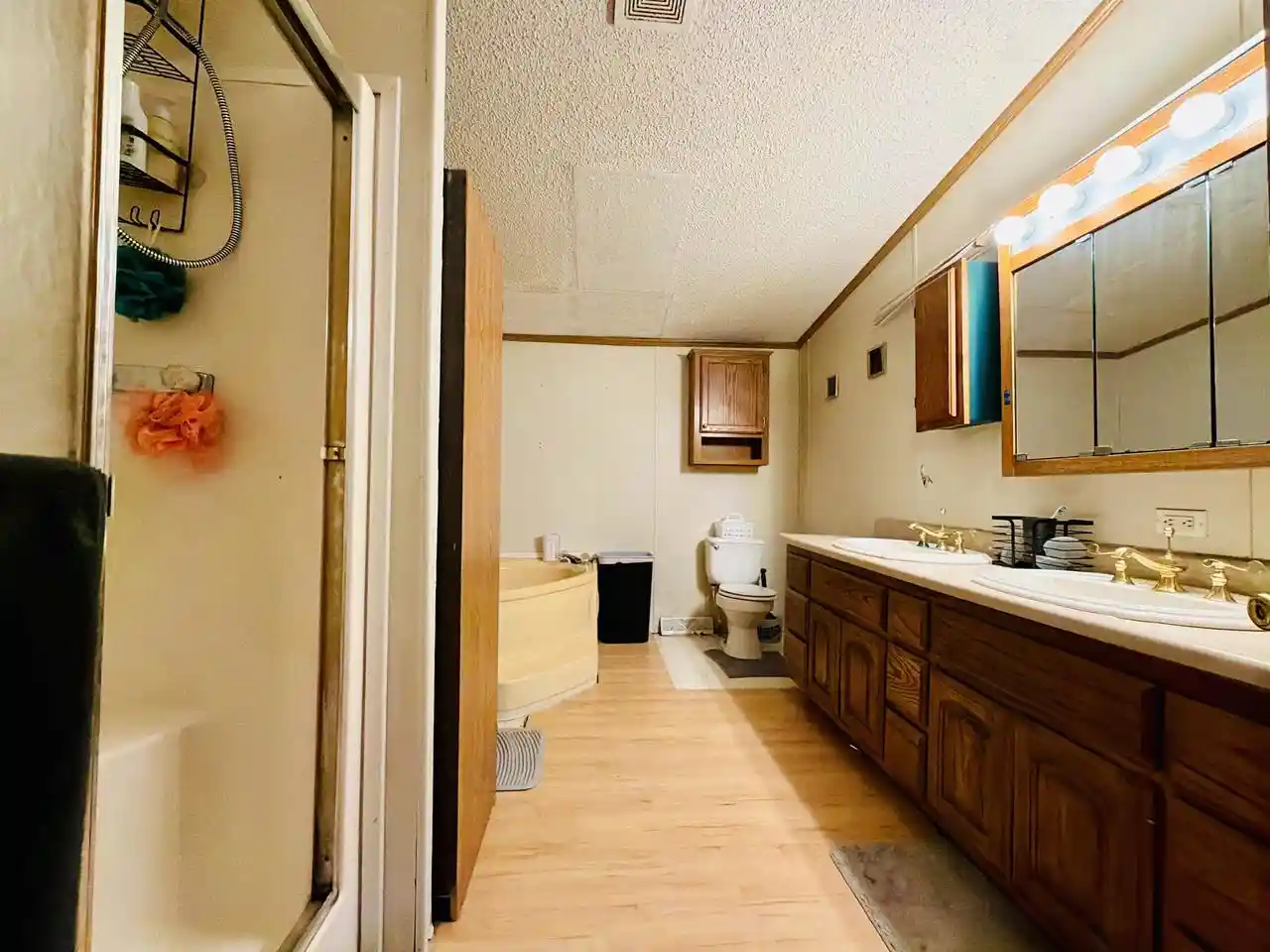 Photo 3 of Single family home for sale at E1657 Pine Ln, Waupaca, WI 54981 | MLS# 50333620 | Listing updated on 2026-10-01