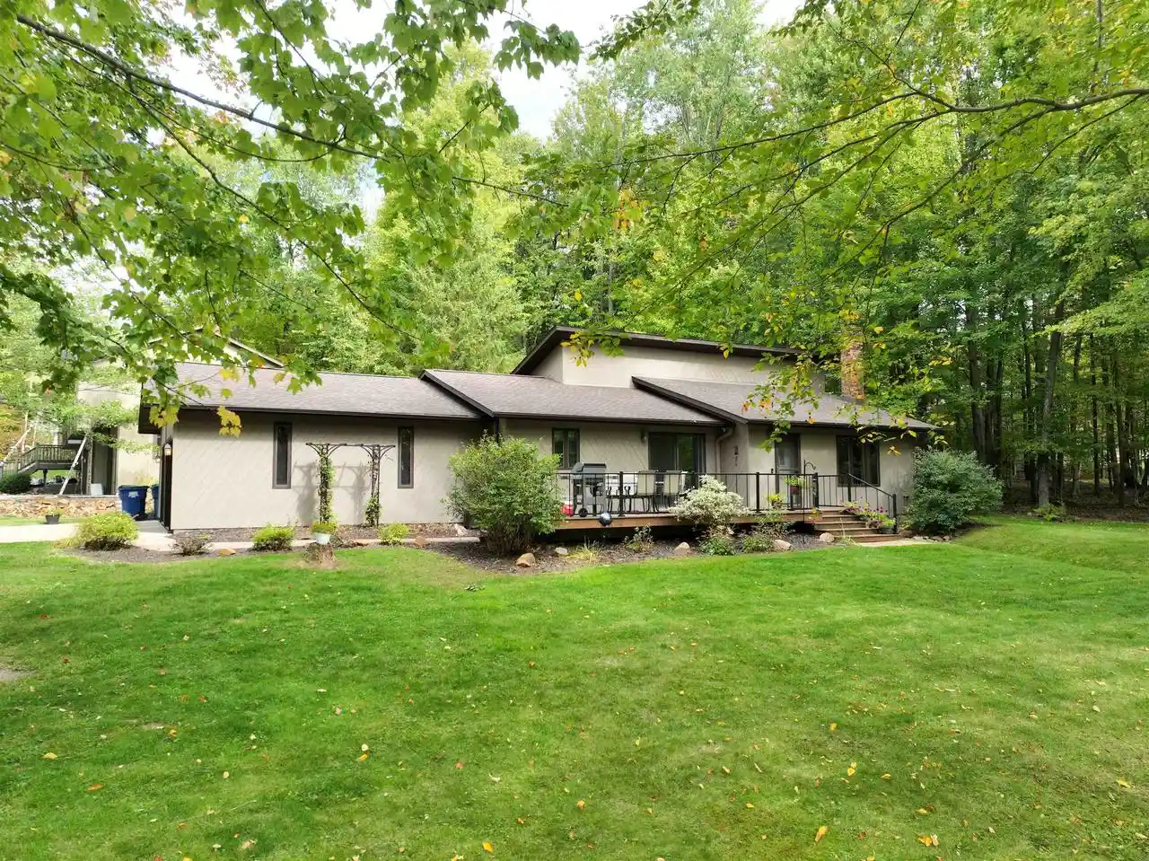 Photo 1 of Single family home for sale at 225021 Bleeding Heart St, Rib Mountain, WI 54401 | MLS# 22604879 | Listing updated on 2026-10-05