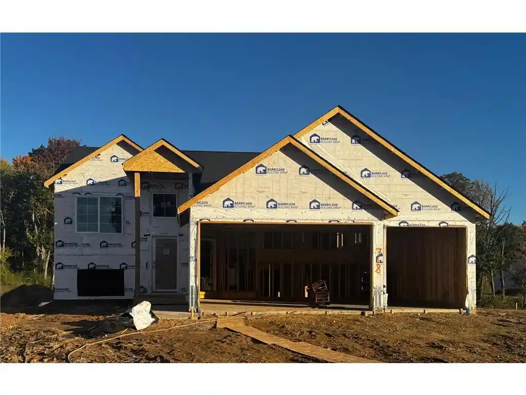 Photo 1 of Single family home for sale at 718 Bluffview Ln, Somerset, WI 54025 | MLS# 7153637 | Listing updated on 2026-10-03